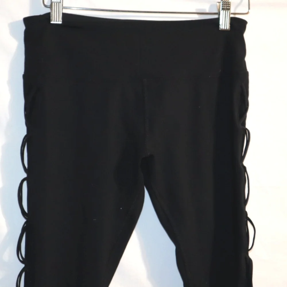 Lorna Jane Black Leggings Interlaced - Picture 9 of 13